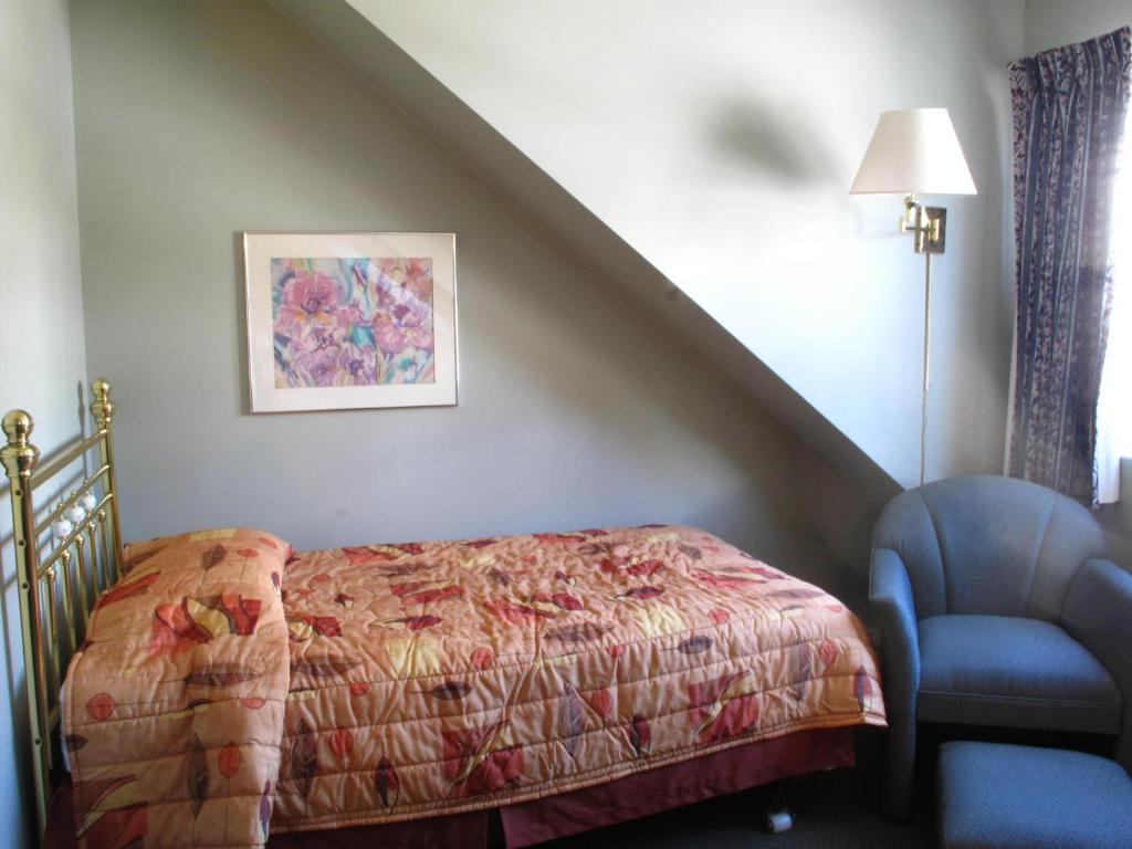 Brigantine Inn Луненбург Номер фото